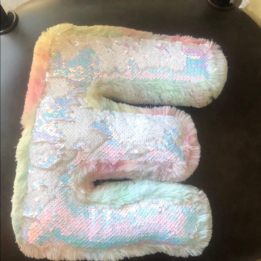 Plush Sequin E